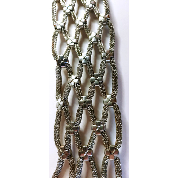 Chunky Bracelet Magnetic Silvertone Mesh Flower Modern 7.5" Flower-Pre Owned - Picture 7 of 16